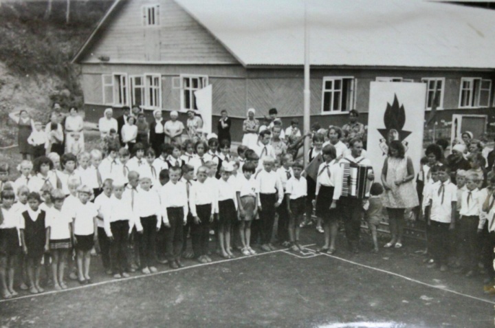 Открытие лагеря Ленинец Открытие лагеря Ленинец