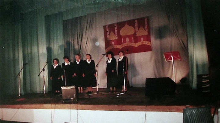 Вокальная группа с.Владимировка 1999 год Вокальная группа с.Владимировка 1999 год